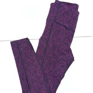 Athleta Ultimate Stash Textured 7/8 tight Size